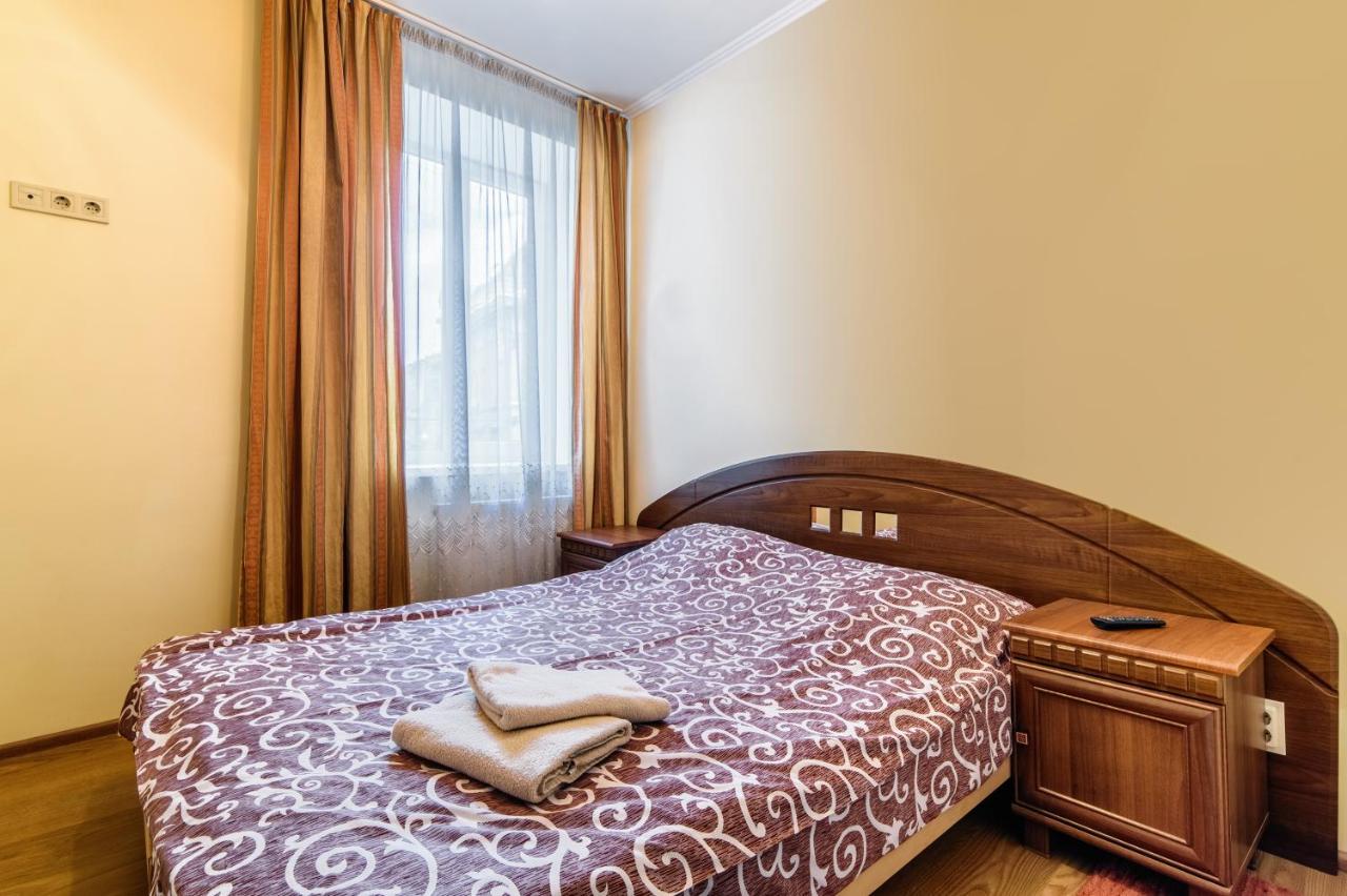 Apartment On Yana Zhizhky - Chambres d’hôtes