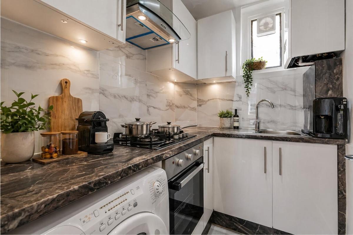 Elegant 2Bed Marylebone Stay , Great Location - B&B London