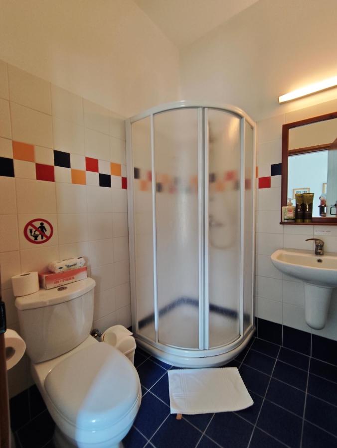 Villa Oikia Roti appartments - Chambres d'hôtes Vása