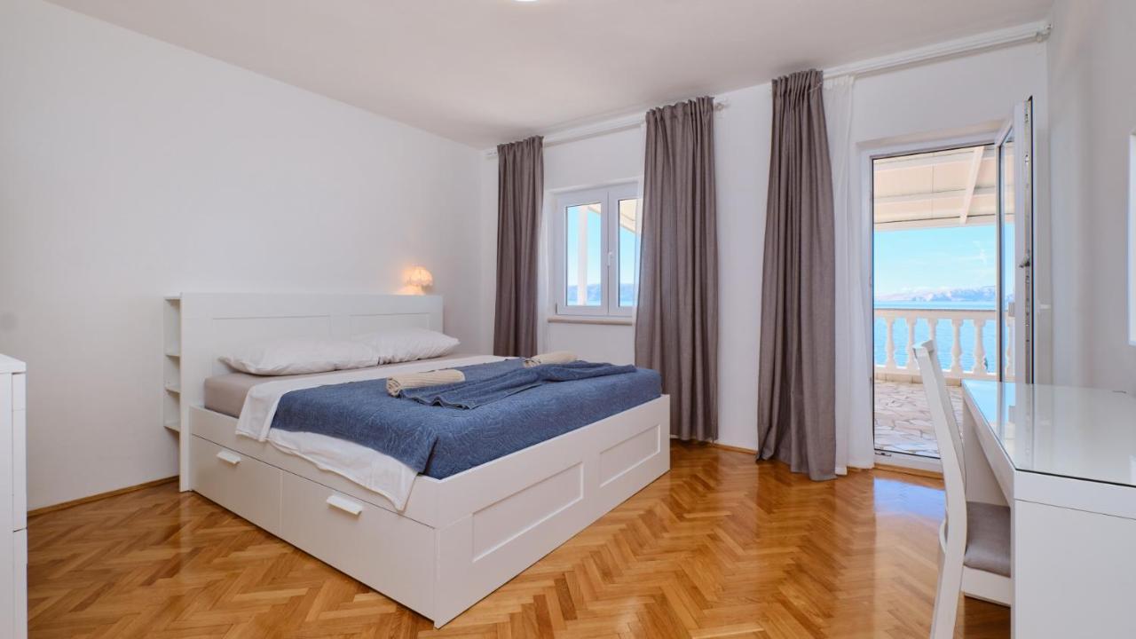 Apartment Mediera sea view 1 by Villas Guide - B&B Sveti Juraj