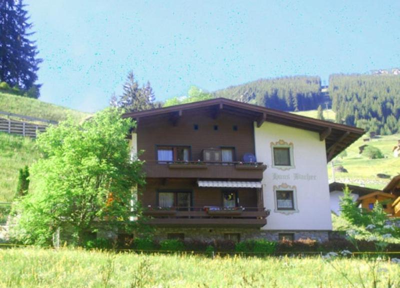 Haus Bacher - Ferienwohnung Tux