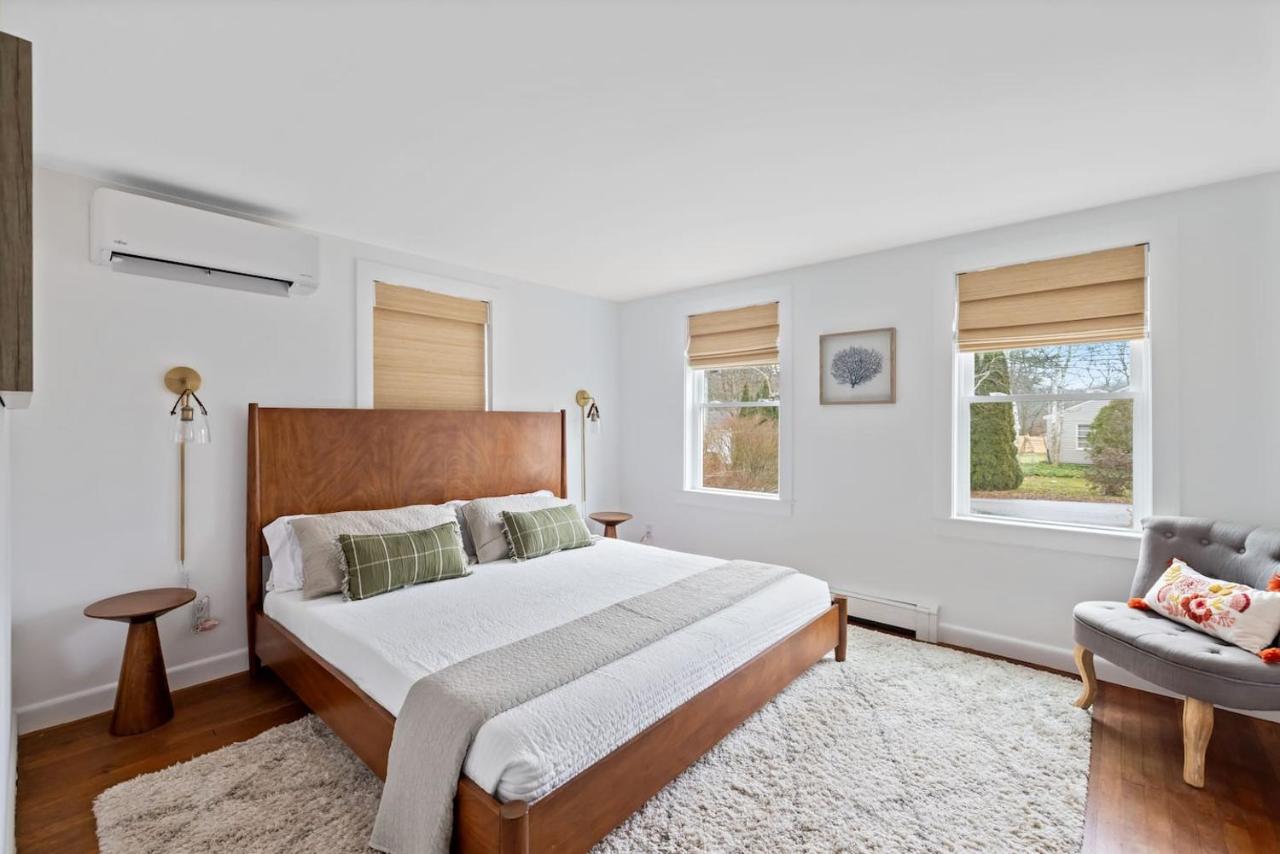 Salt Breeze Bungalow - Close to beaches and town - B&B Kennebunk