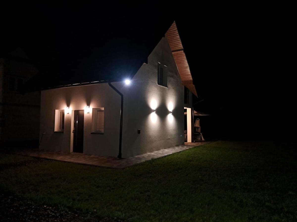 U Znajomych - Chambres d'hôtes Wołkowyja