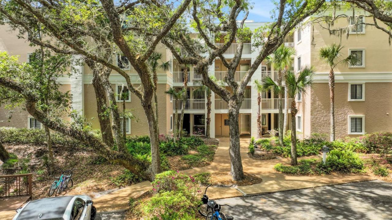 Dog-friendly Beachwood home in Omni Plantation with pool & beach access - Chambres d'hôtes Fernandina Beach