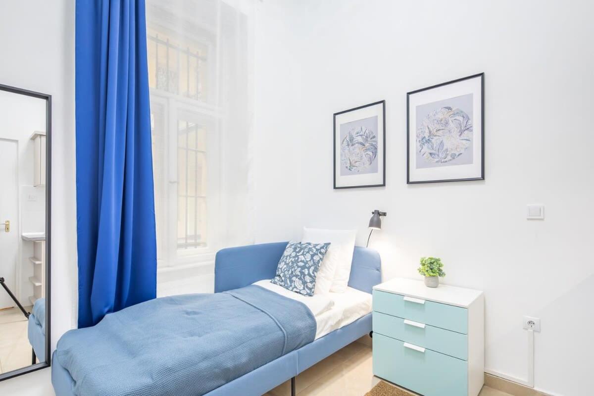 Modern - Central - Easy Sleep for Solo Traveller - Chambres d'hôtes Budapest