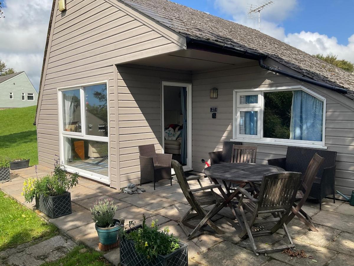 Helens Quiet Corner Lodge Peaceful Stay with Lovely Views - Bed and Breakfast Kilkhampton