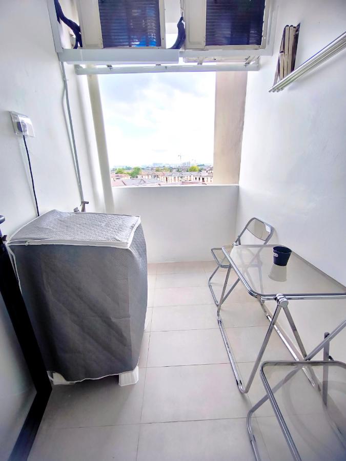 Sleek Cottage GLEN 2 HomeStay Kuching - Bed and Breakfast Kuching