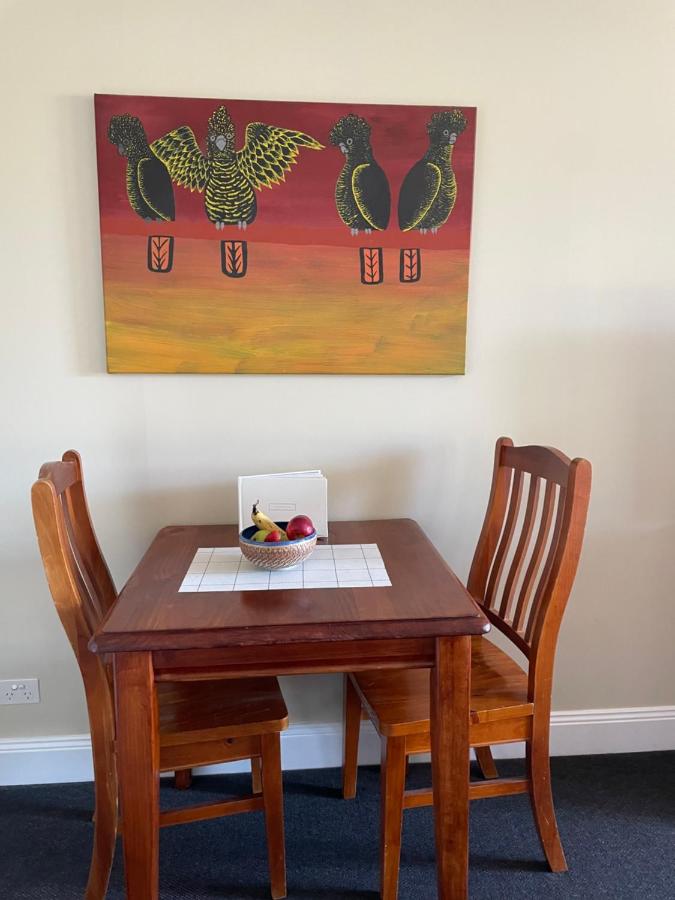 Violet Cottage in the City - B&B Hobart