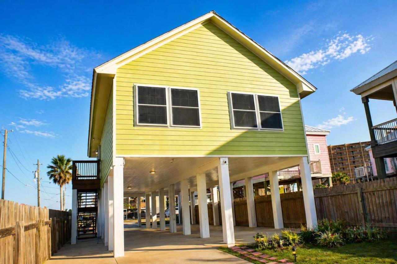 Coastal Chill Spot - Cozy 2BR Villa By The Beach - B&B Corpus Christi