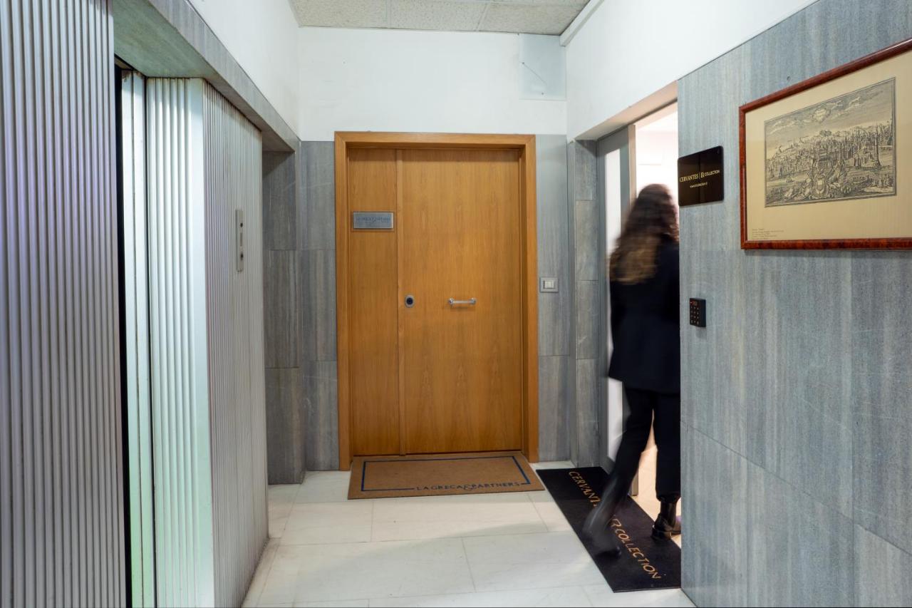 Cervantes LR Collection - B&B Napoli