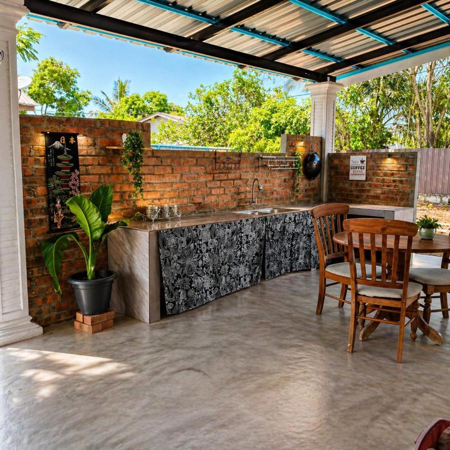 Lj HOMESTAY PANTAI PENARIK - Chambres d'hôtes Kampung Che Selamah