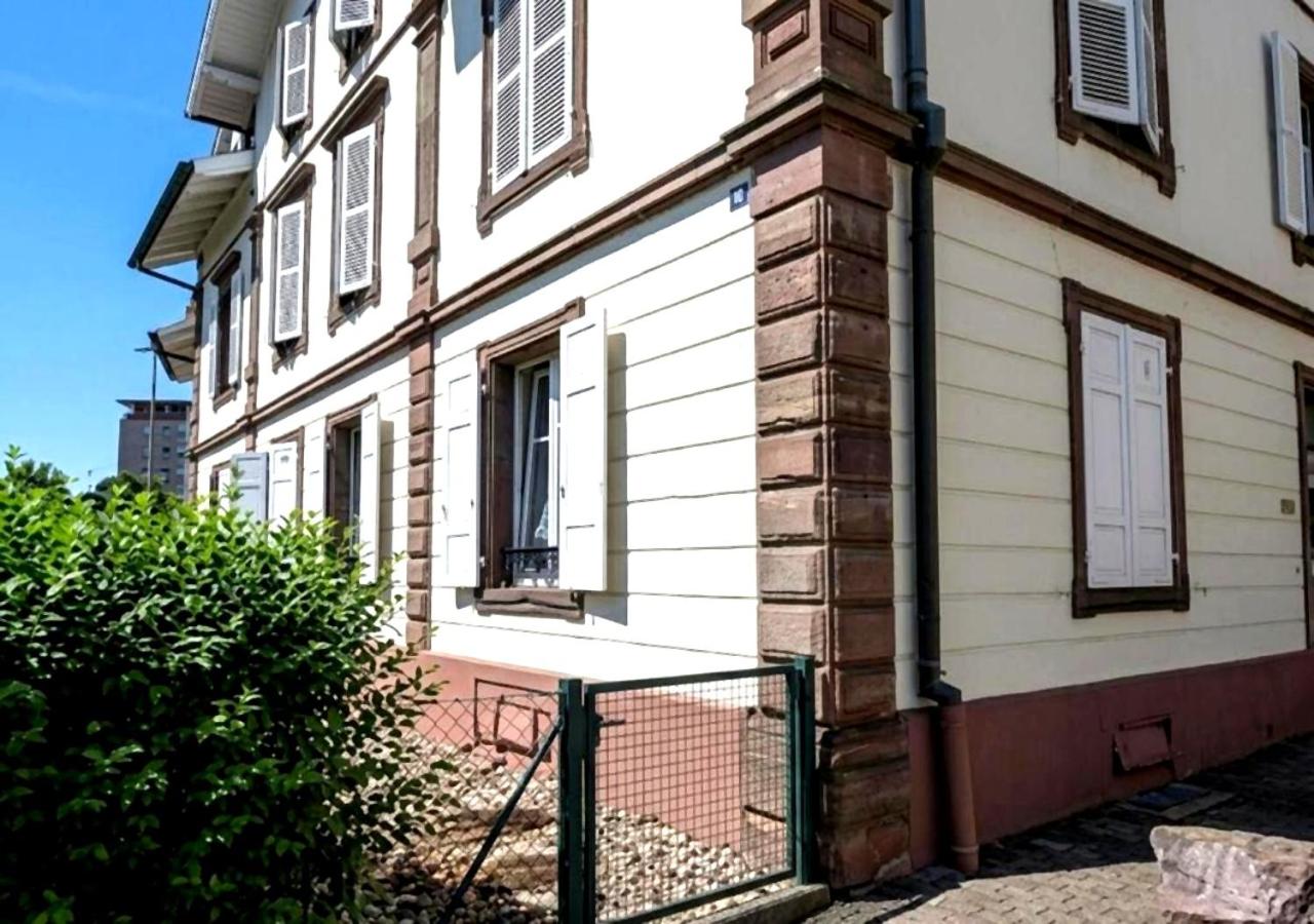 Les Coulisses - Duplex au centre - Parking privé - B&B Colmar