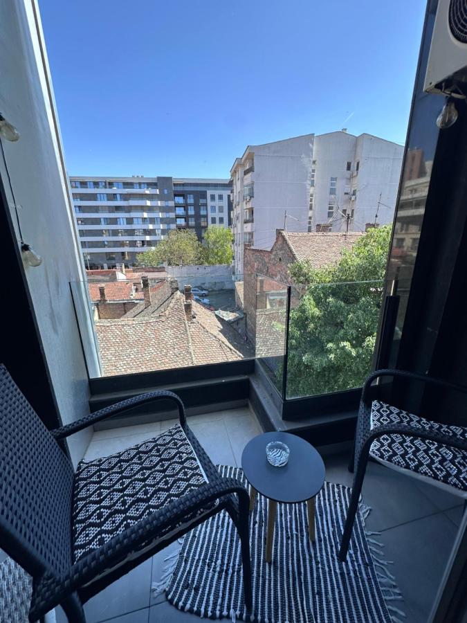 Angela apartment with 2 balconies - B&B Belgrado