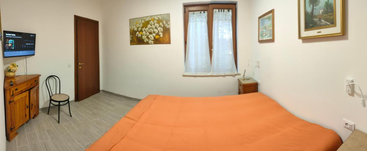 Aeroporto Ciampino Via Francigena BICI GRILL APPIA ANTICA - Chambres d'hôtes Ciampino