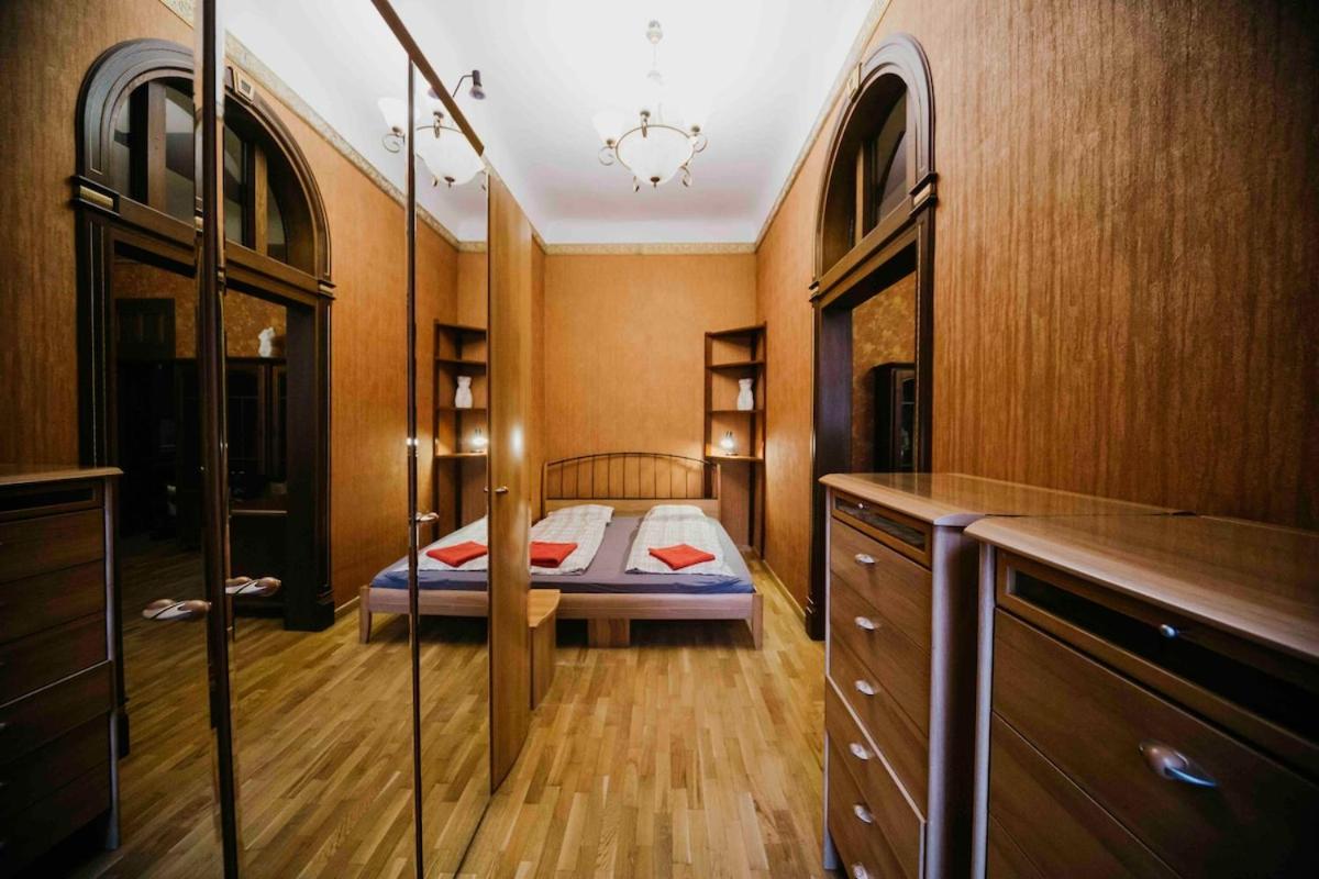 Apartment in OLD town - B&B Riga