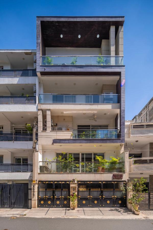 The GK Bliss by The Blue Kite, Luxury 3BHK Apartment in GK1 near Lotus Temple, M Block Market & Big Chill Café - Chambres d'hôtes New Delhi
