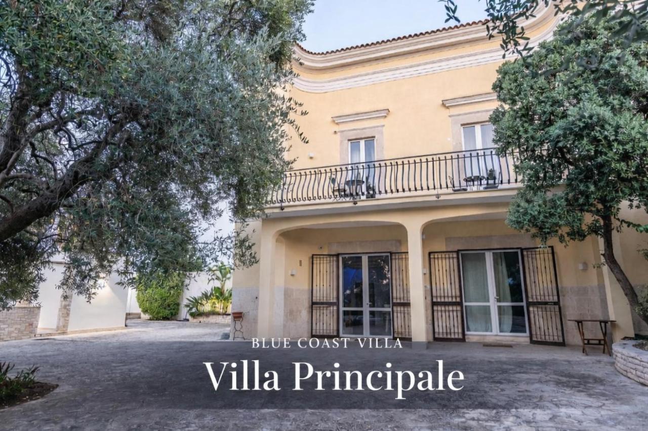 Blue Coast Luxury Private Villa, Pool, Jacuzzi, Guesthouse - B&B Bisceglie