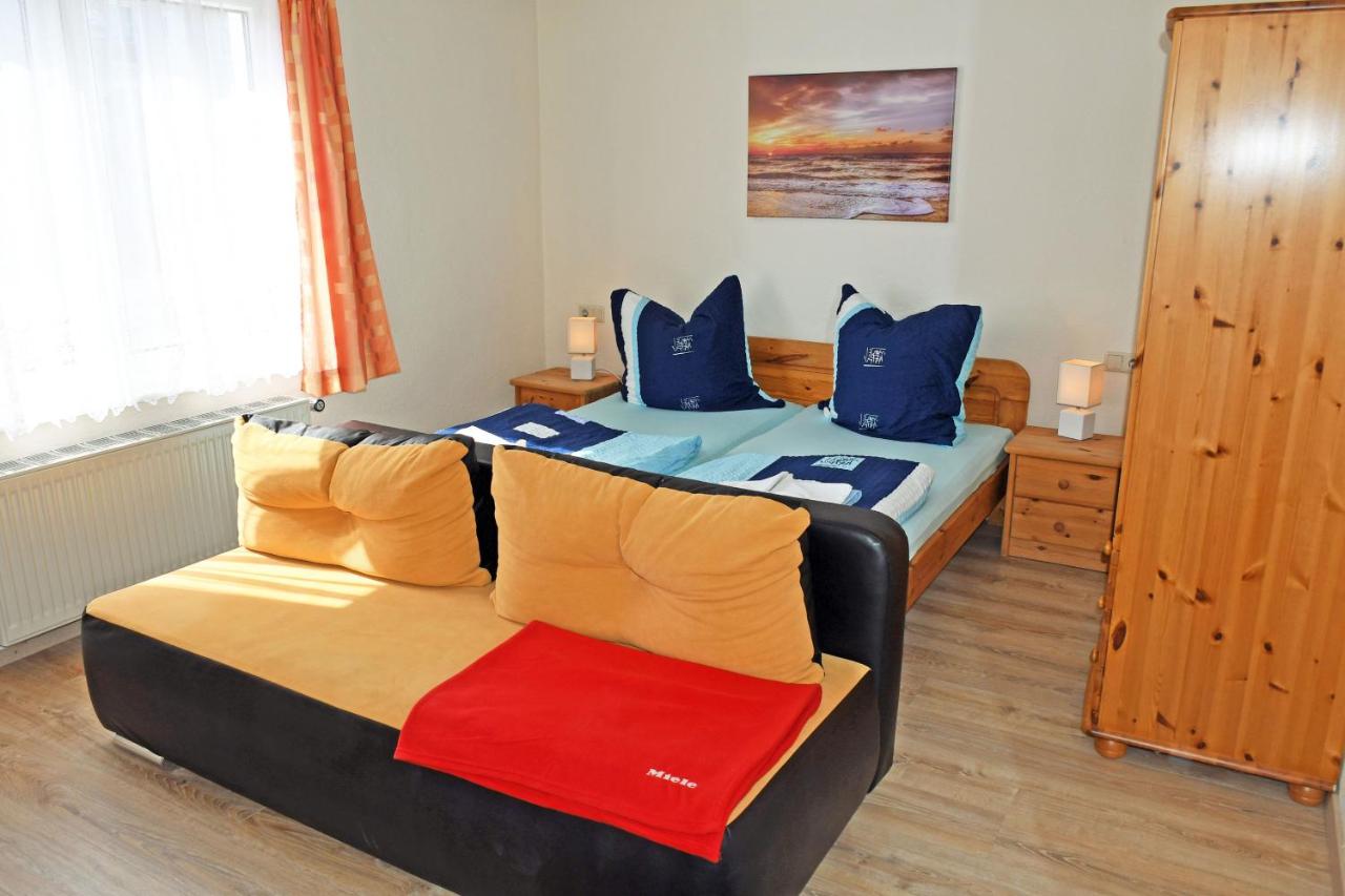 One-Bedroom Apartment with Terrace
