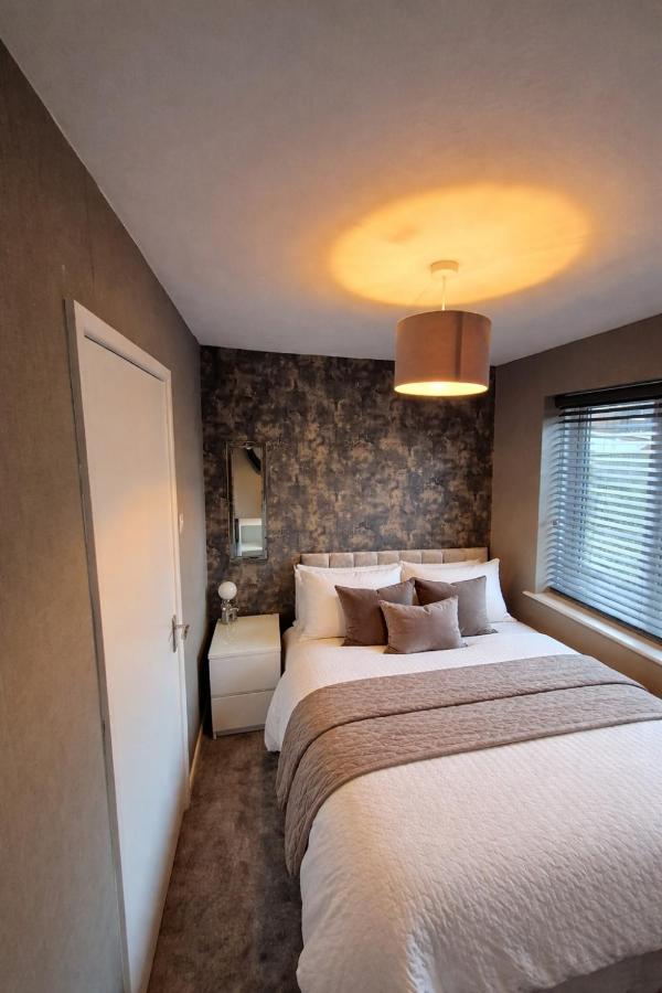 Central Southport 2 Bedroom Ground Floor Apartment - Bed and Breakfast Southport