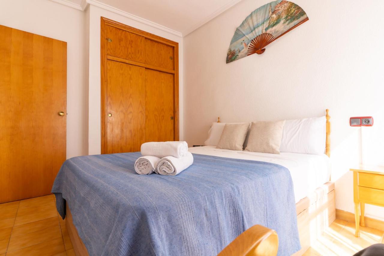 rentafive - Adosado - Terraza - Playa - Bed and Breakfast Santa Pola