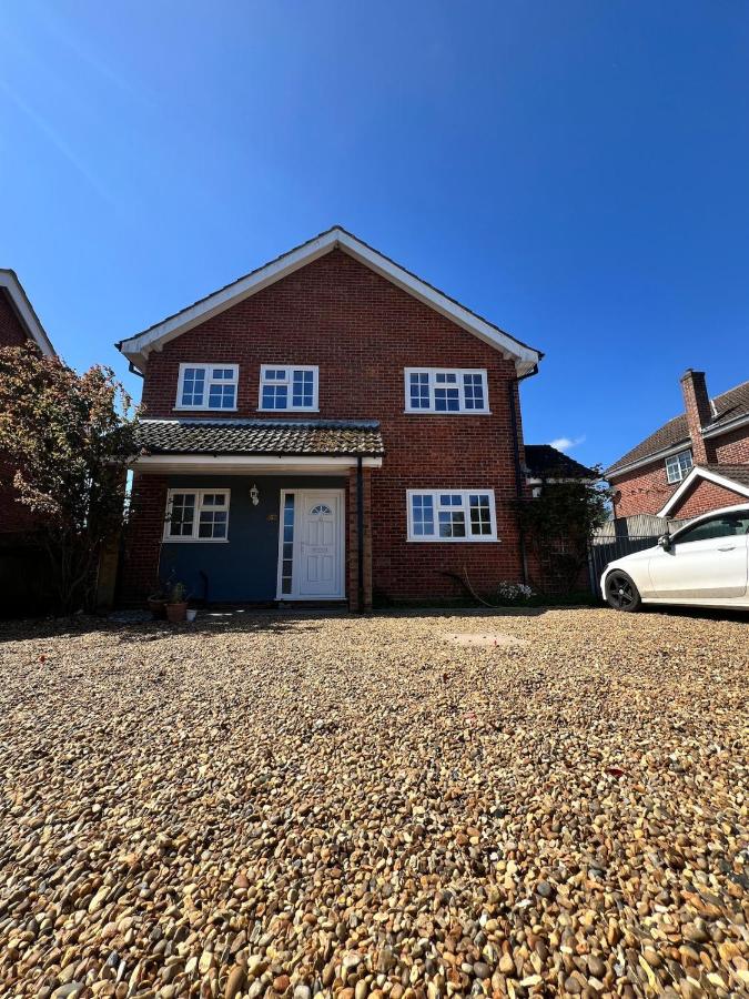 Country View House with Hot tub -Norfolk Broads - Chambres d'hôtes Burgh Saint Margaret