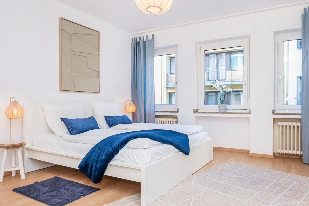 SpaceStays Apartment For 5 Zentrum WIFI HBF - B&B Krefeld