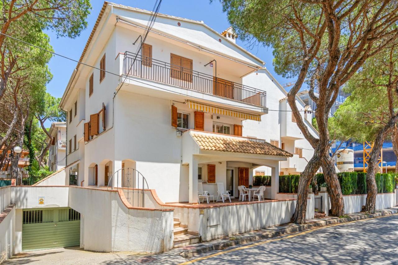 WELCS APARTAMENTO 344 PDA con piscina - Bed and Breakfast Platja d'Aro