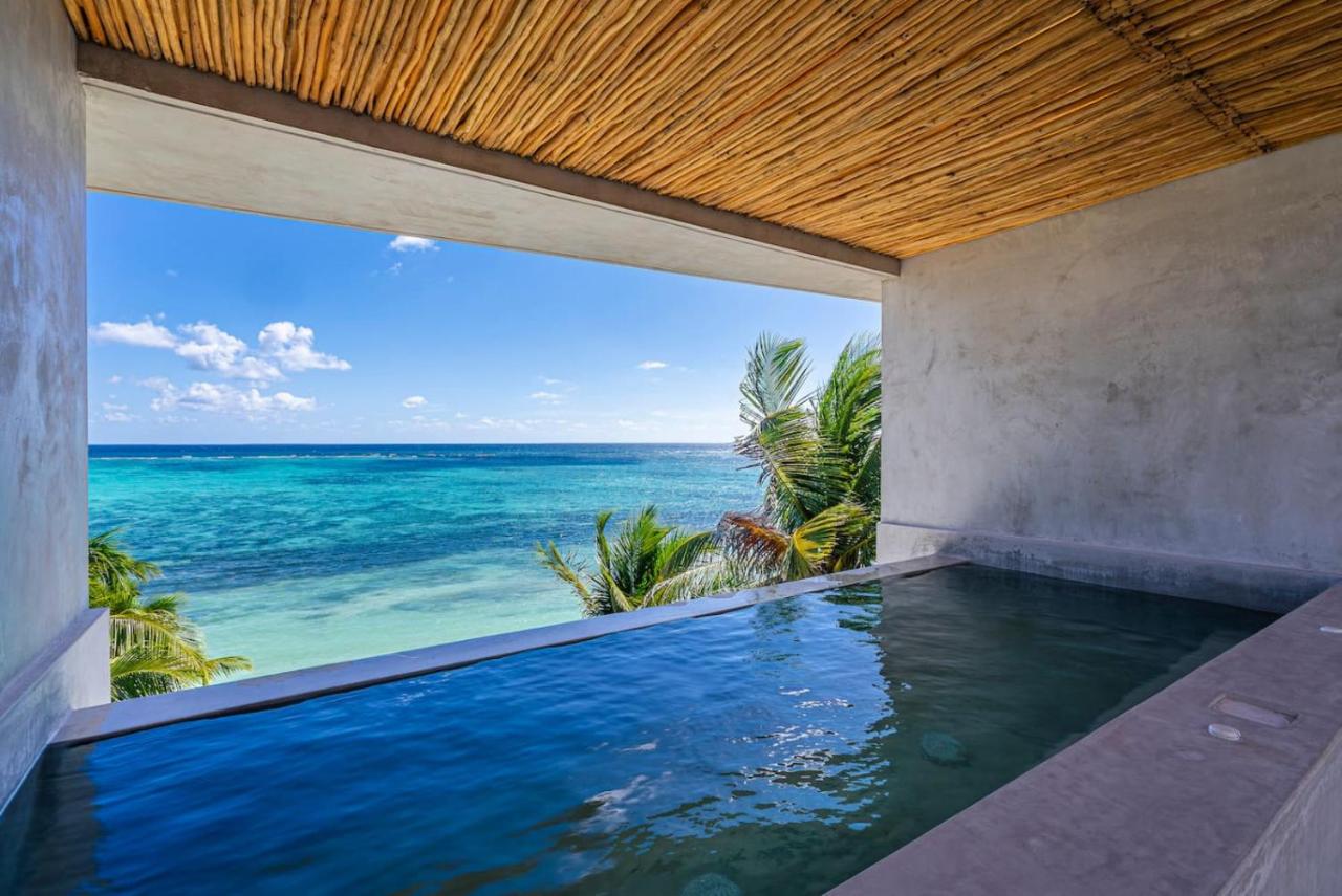 Luxury Beachfront 4BR PH in Bahia Soliman - Ferienwohnung Balcheil