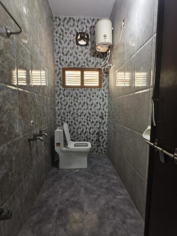 Swarna Thulasi Homestay - B&B Vetapālem