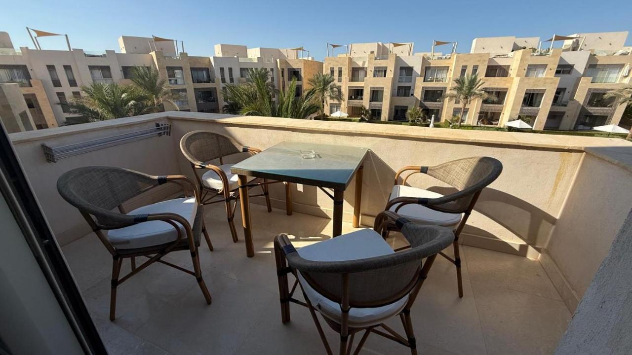 El Gouna Mangroovy M8 1-Bedroom Sleeps 4 Persons with Private Roof-Terrace and Free Beach Access - Chambres d'hôtes Hurghada