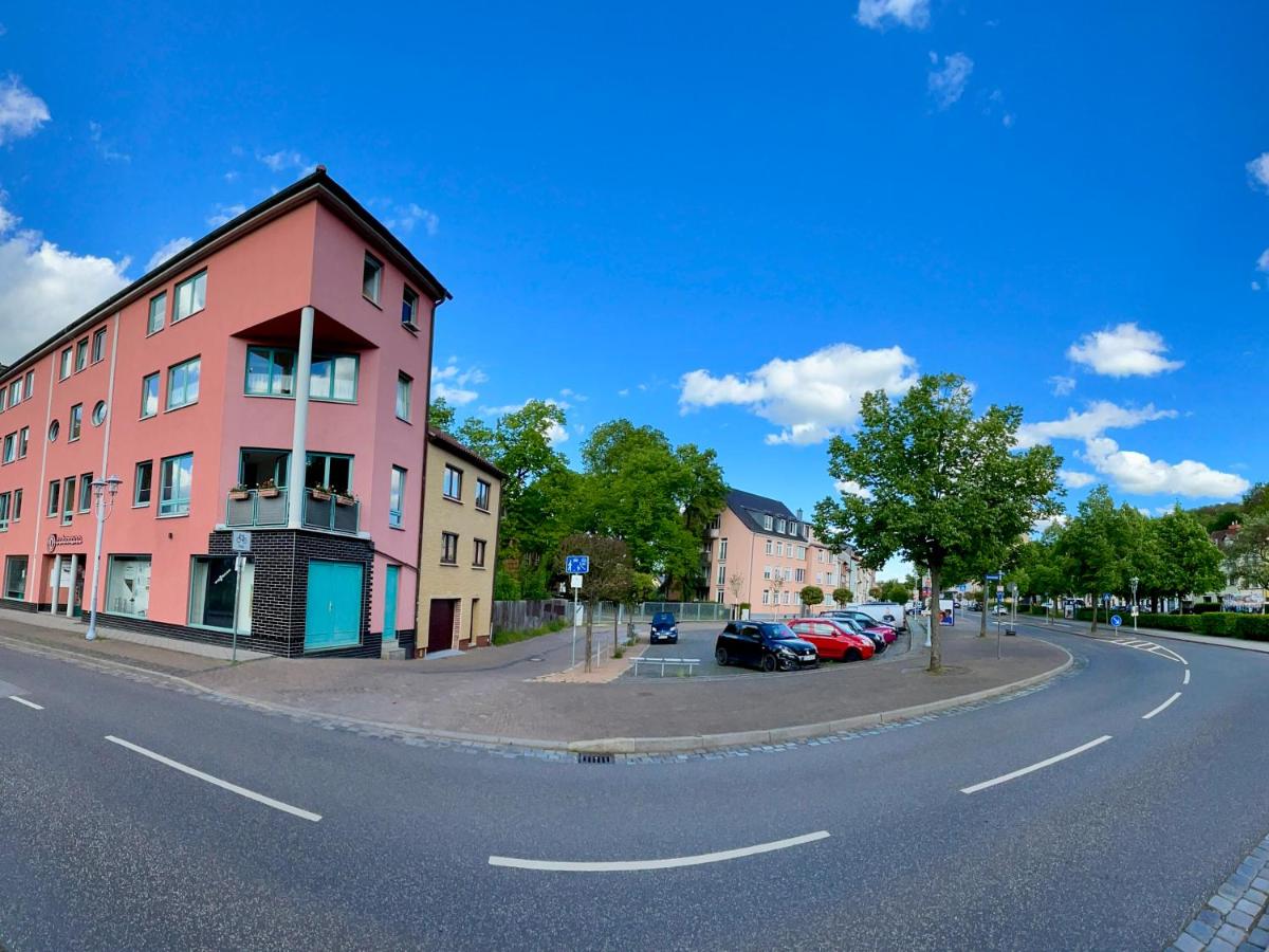 OKAPI Apartments Eisenach - zentrale Lage & fußläufig zur Innenstadt - Chambres d'hôtes Eisenach