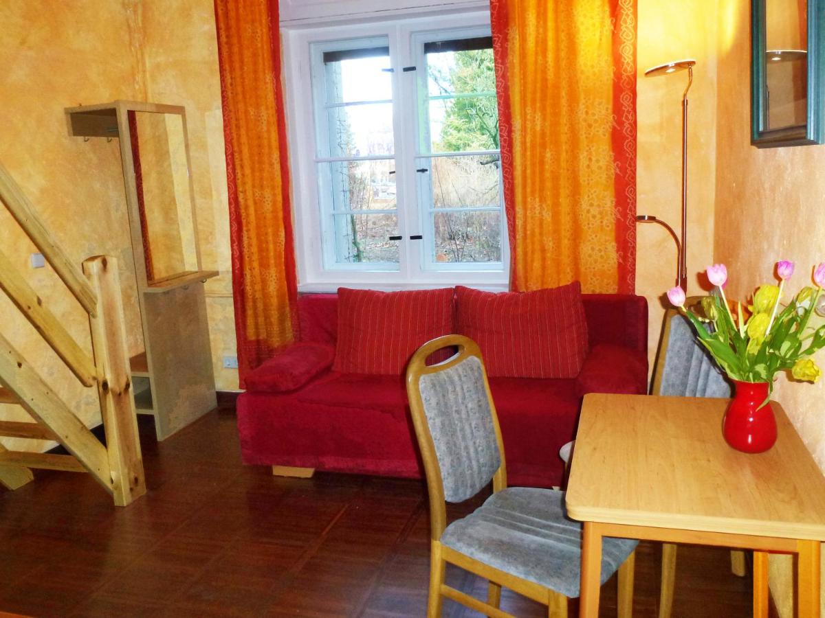 Apartment with Garden View