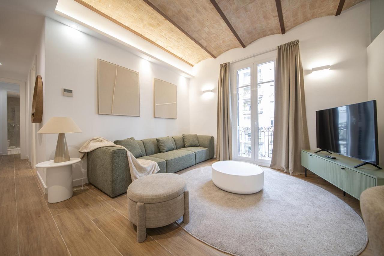 Apartamento de 3 dormitorios con balcón