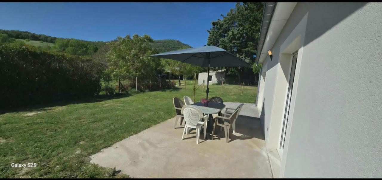 Gîte du Clocher Villa pour 6 personnes 3 chambres - B&B Saint-Lager-Bressac