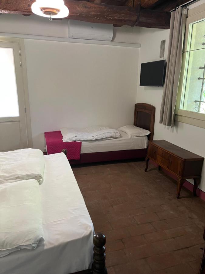 Chambre Triple avec Terrasse
