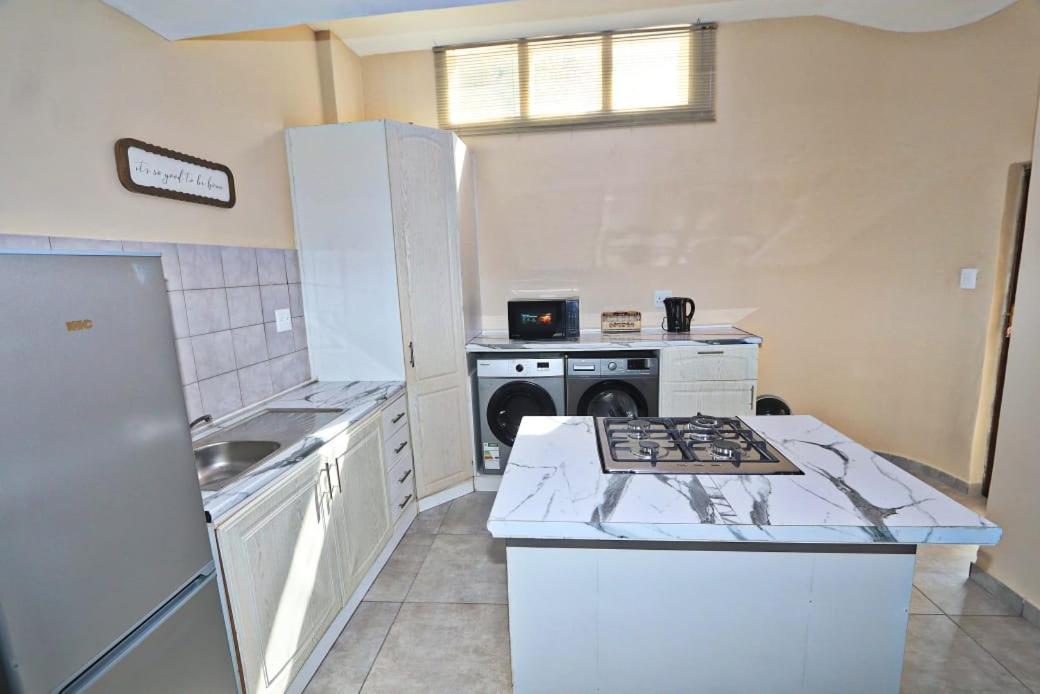 Sydney's Guest House - Ferienwohnung Johannesburg