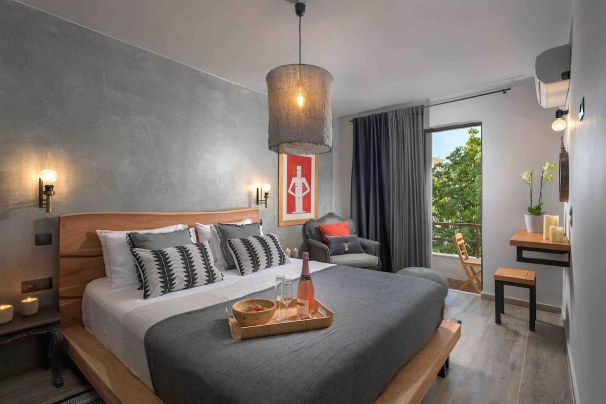 RUBY SUITE Chic Retreat Near Old Town, 2 balconies - B&B Rodi