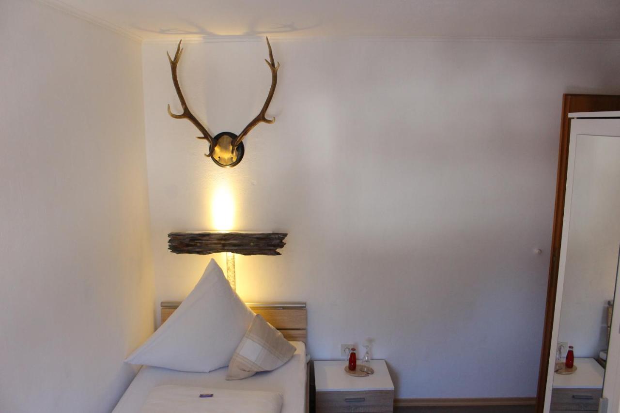 Room1 - Single Room with Shower / WC