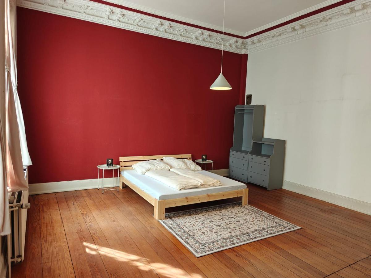 Stilvolles Altbauzimmer mit Kingsize-Bett - B&B Lubeca