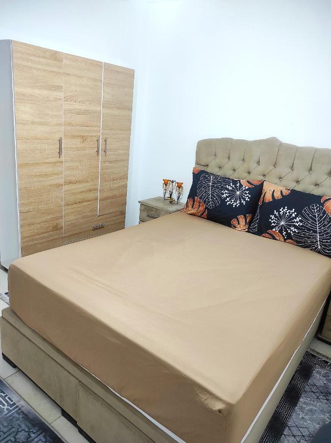 Jolie appartement 15 min de l'aéroport mohamed 5 - B&B Bouskoura