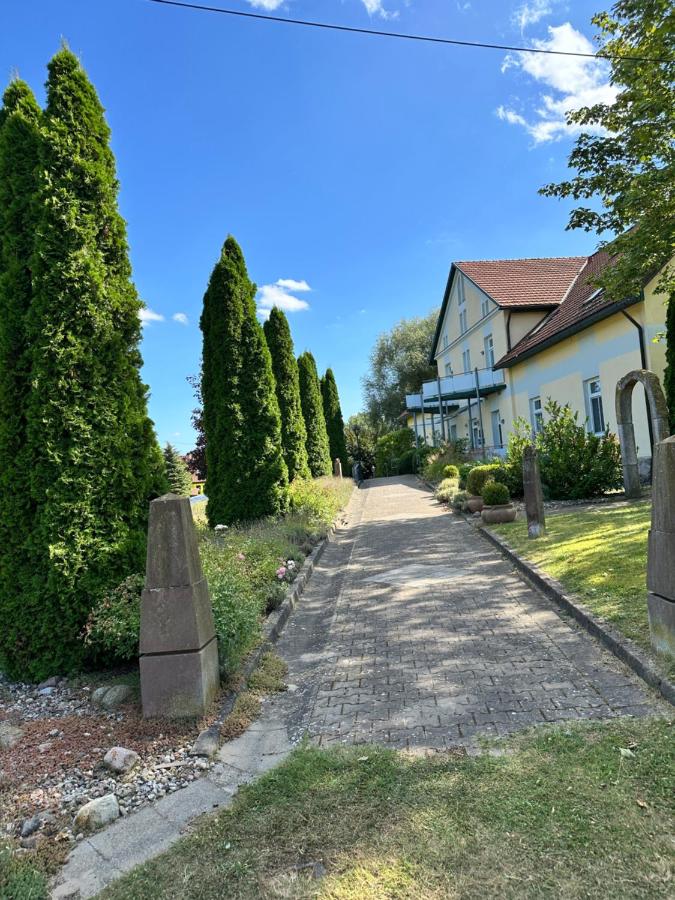Herrenhaus Carolinenhof - B&B Groß Plasten