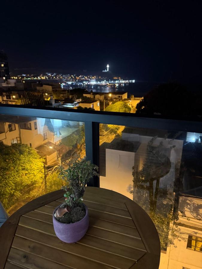 Modern 2BR Apt, Ocean View, Steps from Barranco - B&B Lima