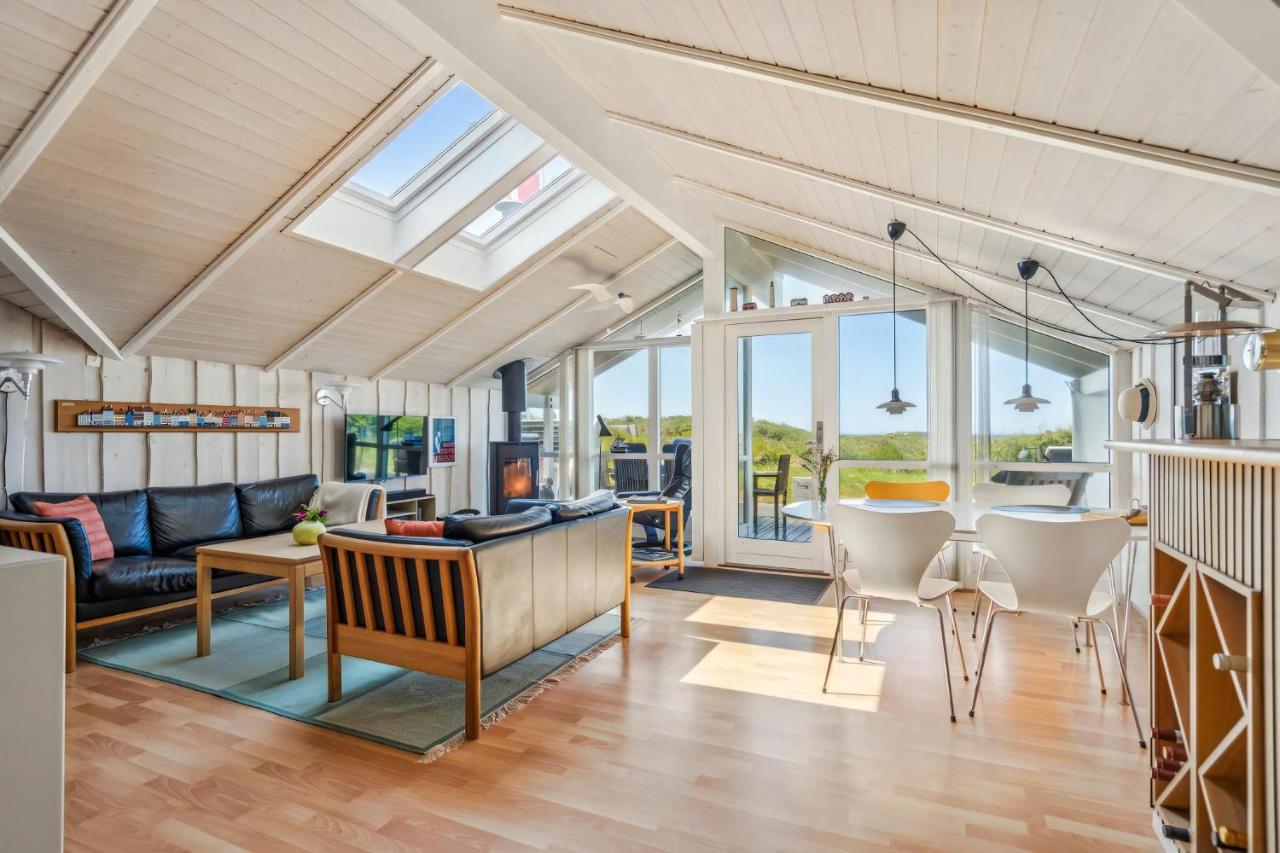 Holiday Home With Sea View And Spa In Nørlev - B&B Hjørring