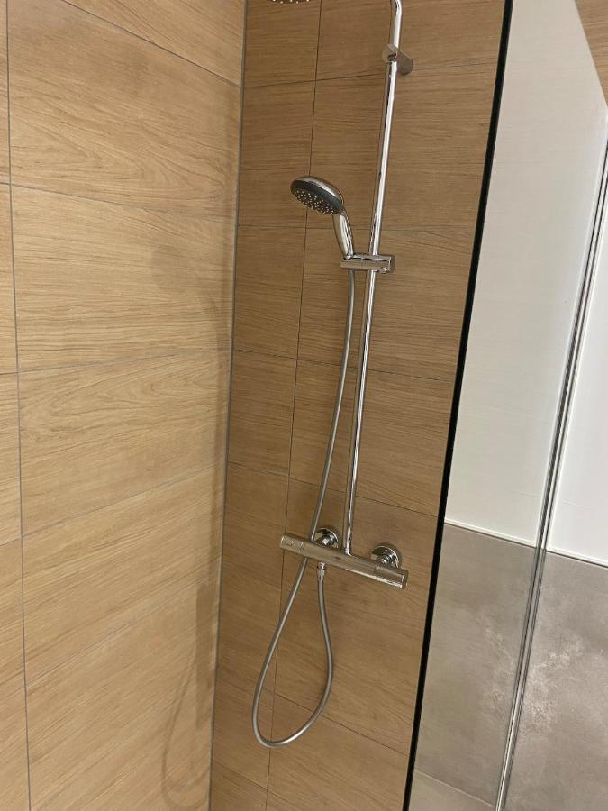 Appartement T1 refait à neuf dans immeuble sécurisé - B&B Espaly-Saint-Marcel