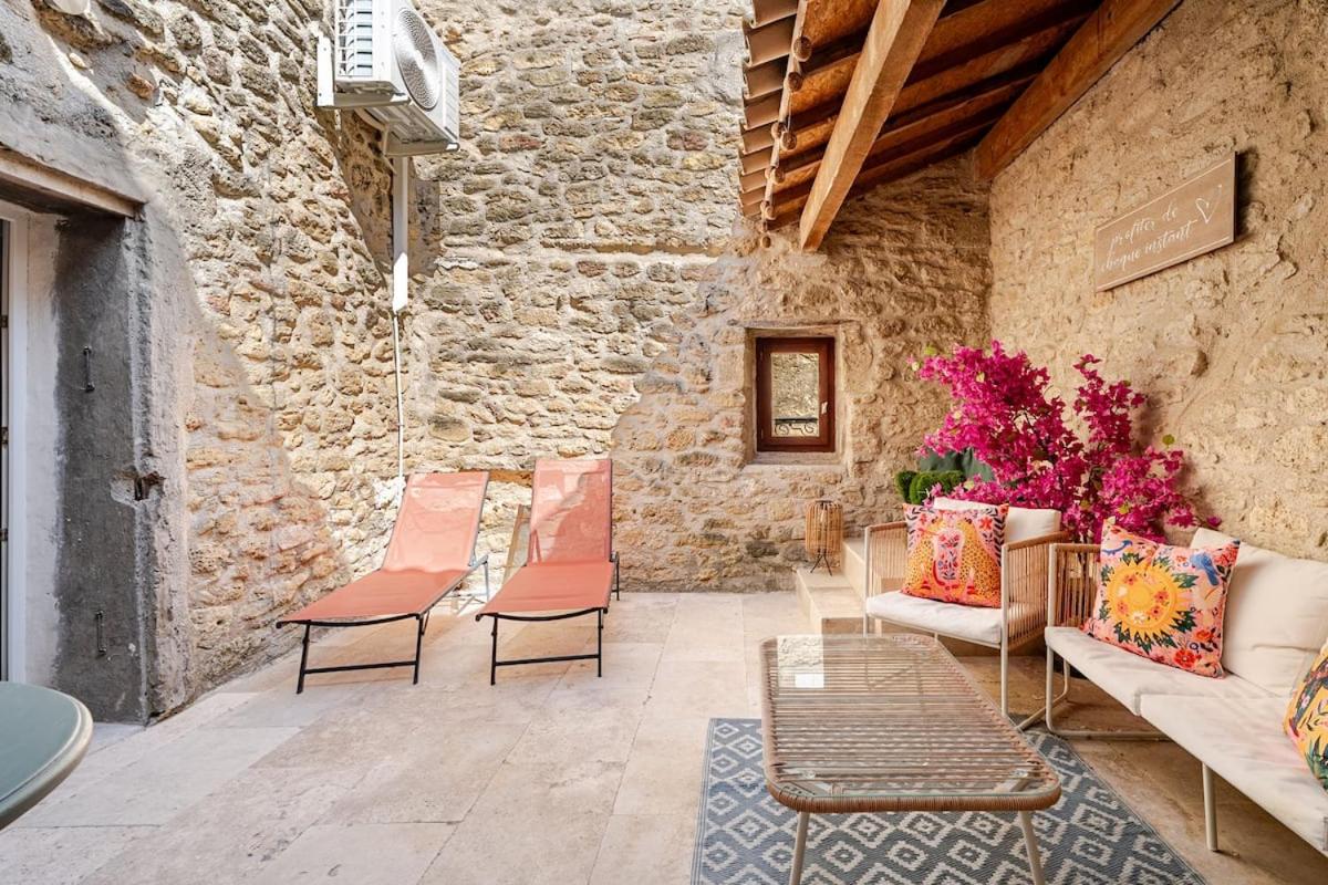Maison l’Oustaou Cornillonnais - Bed and Breakfast Cornillon-Confoux