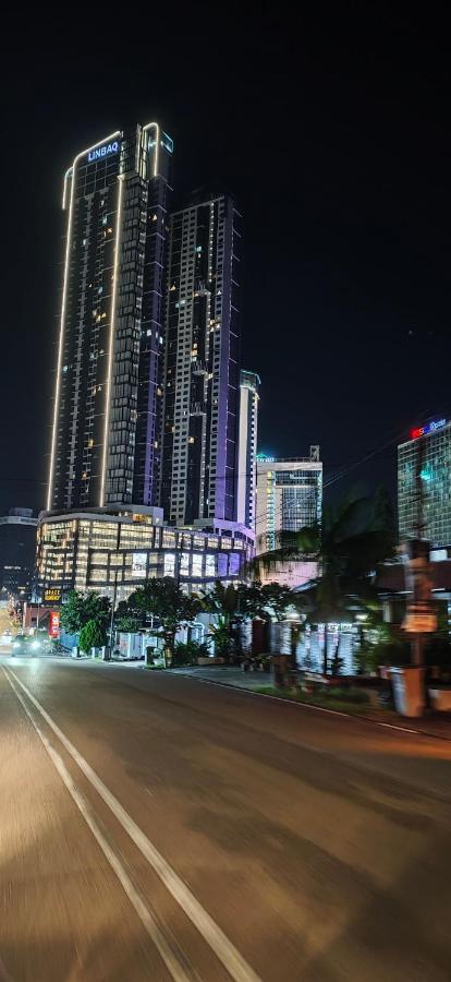 Love Nest Space Residency With Seaview - B&B Johor Bahru