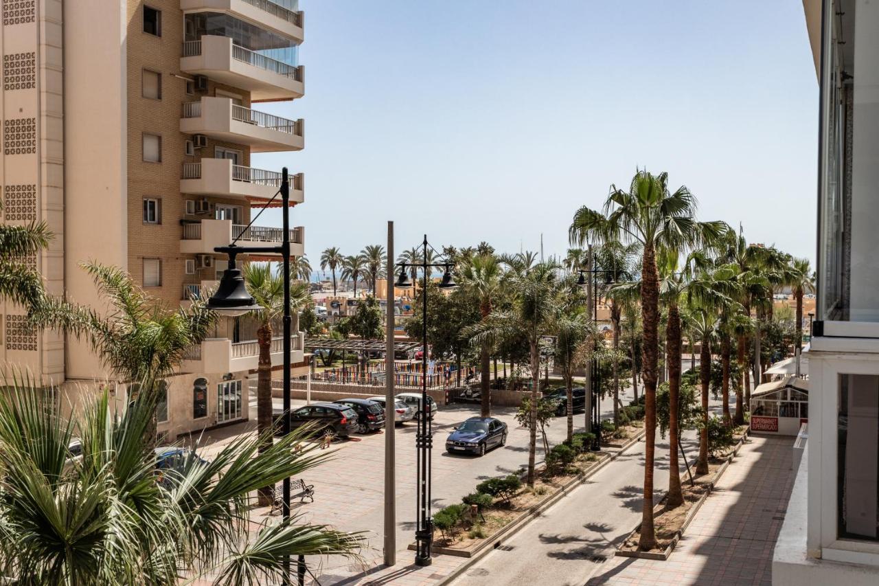 Pyr estudio con parking y piscina todo el año by Sur Suites - B&B Fuengirola