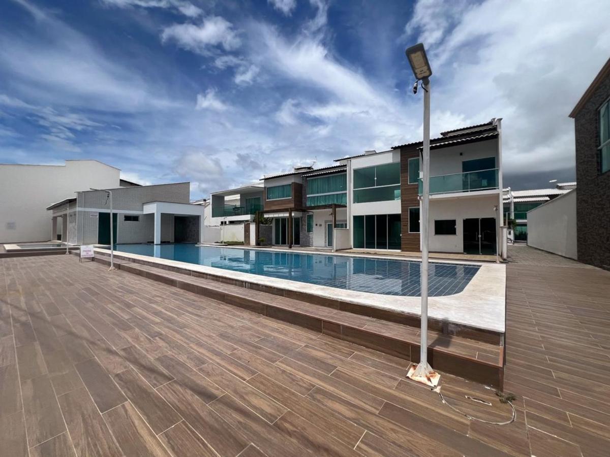 Casa em Condominio com Piscina e Churrasqueira - Chambres d'hôtes Barreirinhas