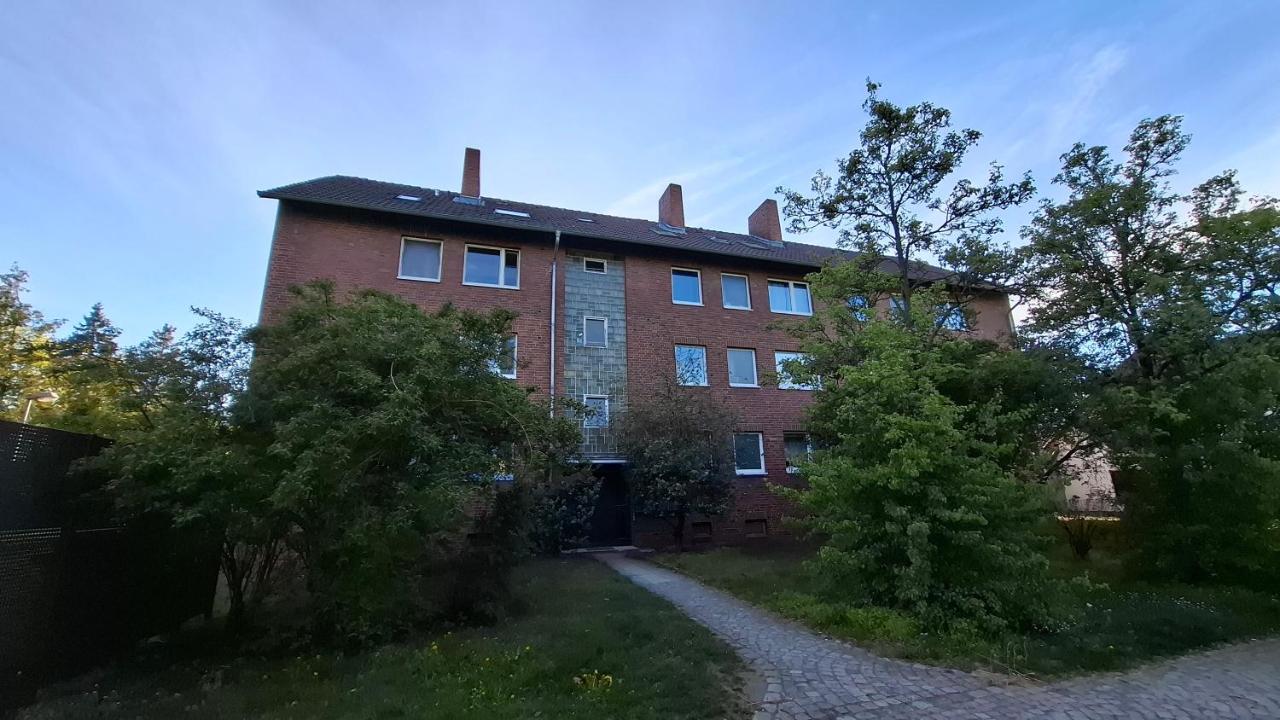 2 Zimmer Apartment - zentral und ruhig - nahe VW, Autostadt, Parkplatz & WLAN, CityStay Wolfsburg - GTI - Chambres d'hôtes Wolfsbourg