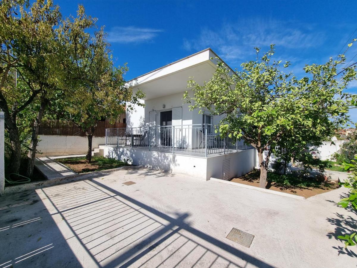 Mentis Home - B&B Artémida